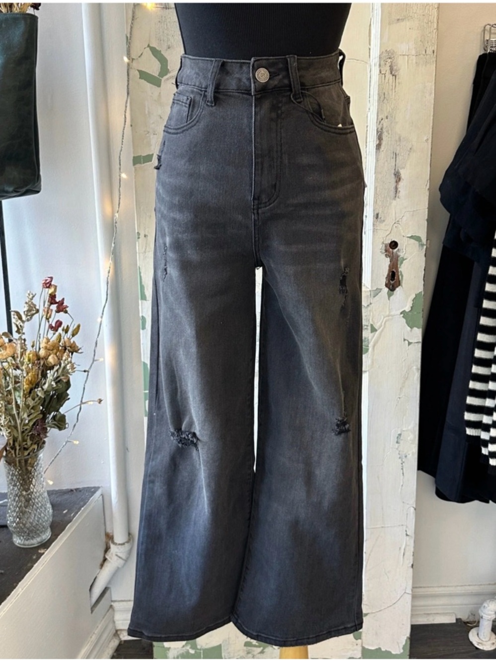 Pink Martini High-Waist Wide-Leg Distressed Jeans - Black